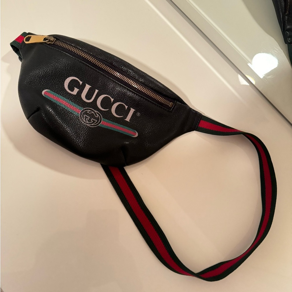 Authentic Gucci Fanny Pack